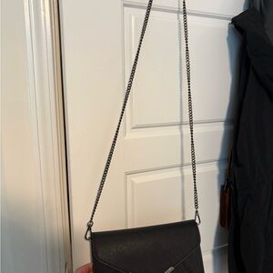 Elegant Black Chain Strap Women's Bag